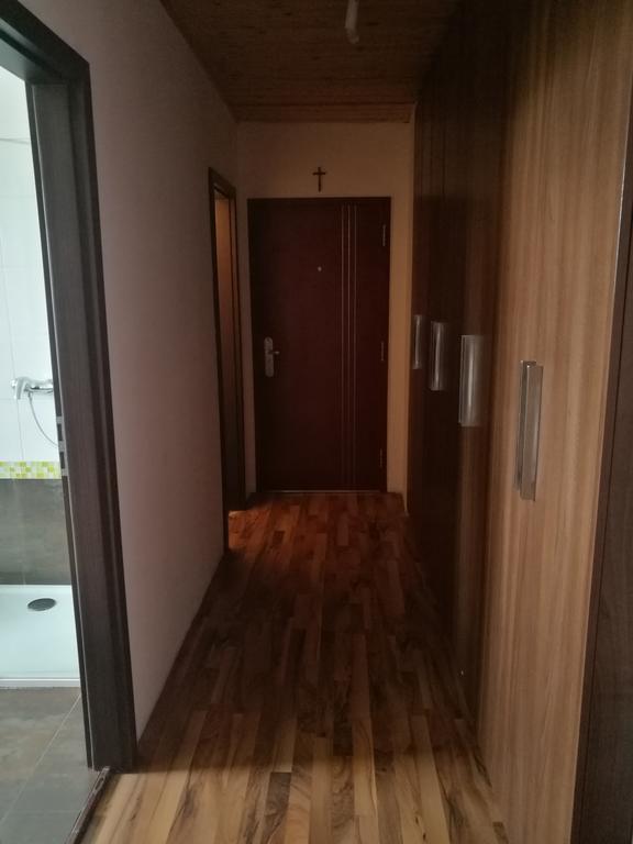 Apartment Maximilian Братислава Экстерьер фото