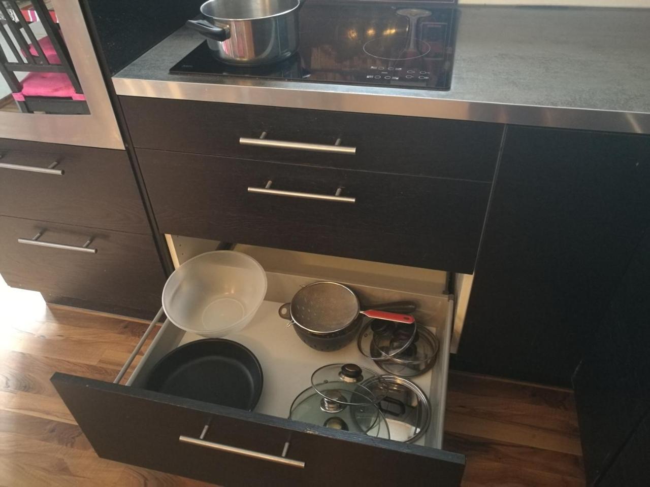 Apartment Maximilian Братислава Экстерьер фото